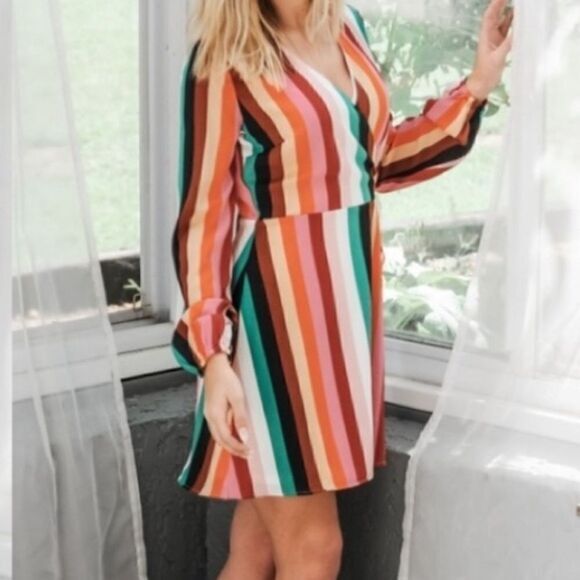 Striped Wrap  Dress‎ - Picture 2 of 16